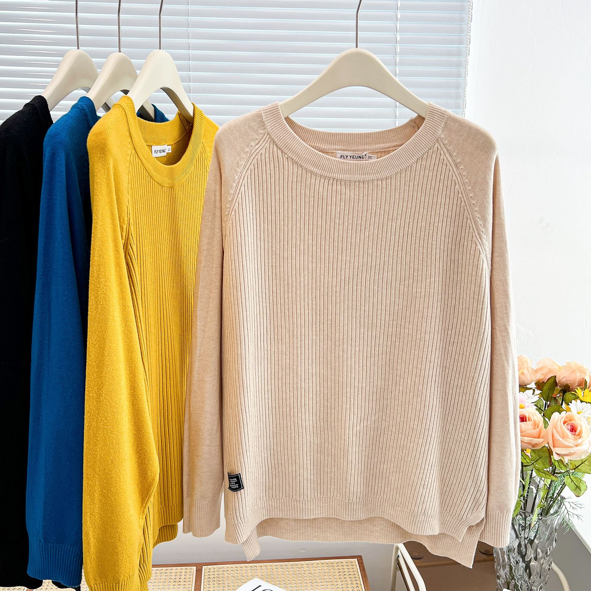 Women's Simple Label Hem Slit  - Winter Clothing Label ulasan dan harga